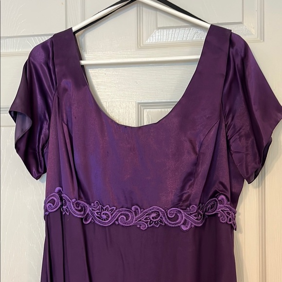 Vintage Elegant Purple Women’s Short Sleeve Maxi Dress Size 16 - Picture 3 of 8